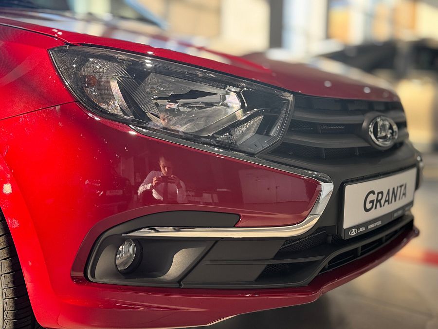 Lada (Ваз) Granta 1.6 MT (90 л.с.), 2026 Lada (Ваз) Granta 1.6 MT (90 л.с.), 2026