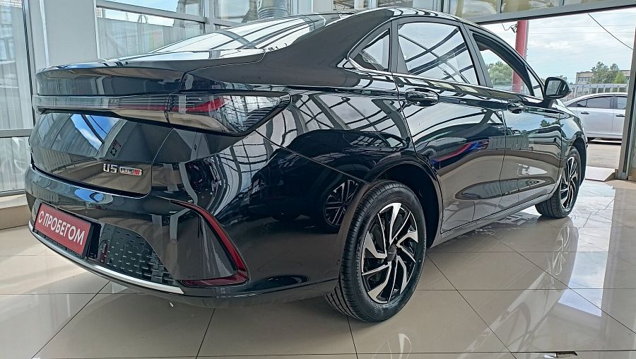 BAIC U5 Plus 1.5 CVT (105 л.с.), 2025