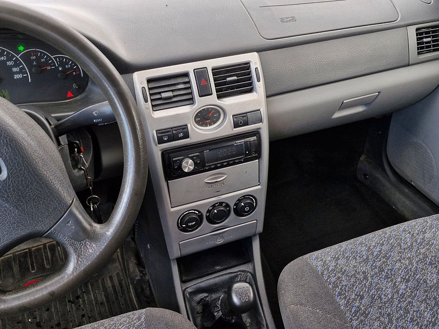 Lada (Ваз) Priora 1.6 MT (98 л.с.), 2009 Lada (Ваз) Priora 1.6 MT (98 л.с.), 2009