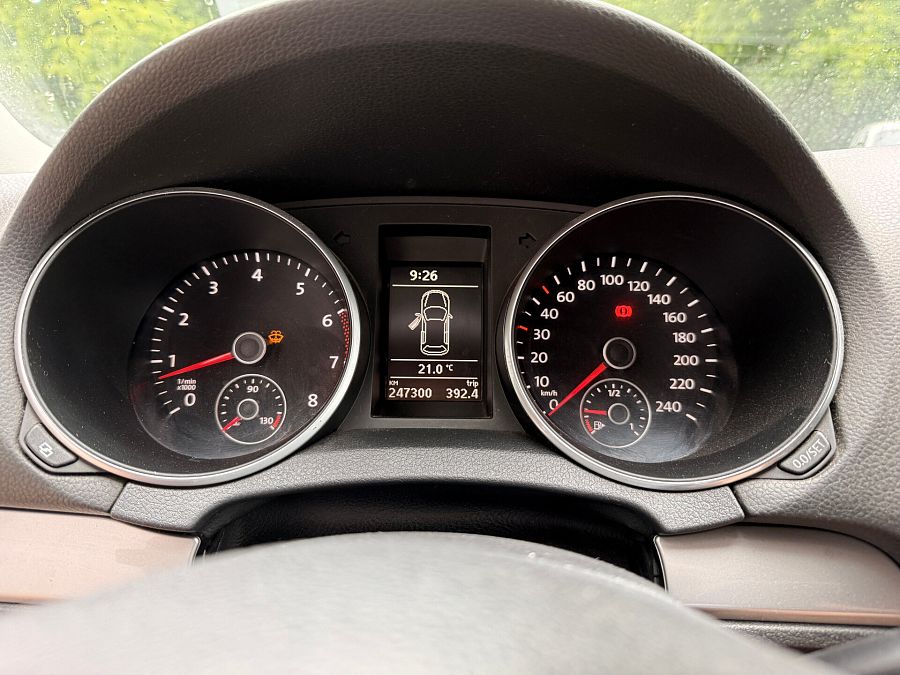Volkswagen Golf 1.4 MT (122 л.с.), 2011