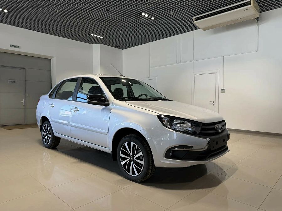 Lada (Ваз) Granta 1.6 MT (106 л.с.), 2026 Lada (Ваз) Granta 1.6 MT (106 л.с.), 2026