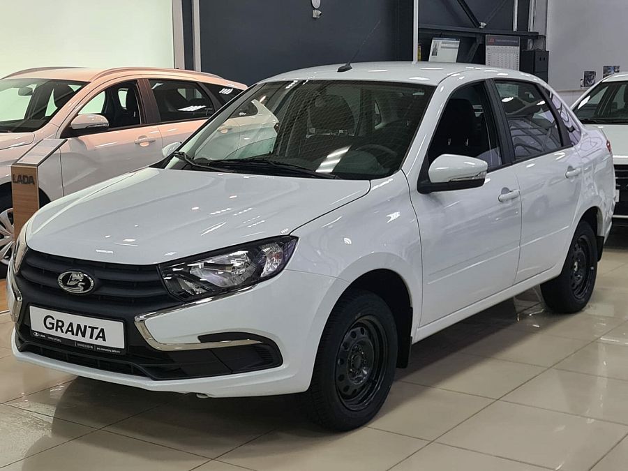 Lada (Ваз) Granta 1.6 MT (90 л.с.), 2026