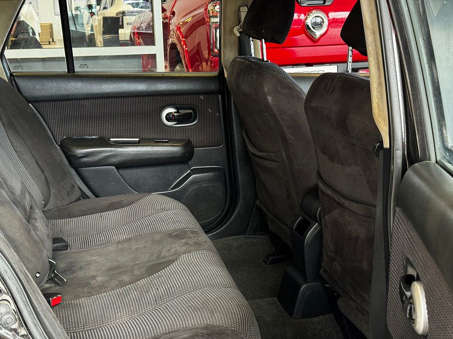 Nissan Tiida 1.6 MT (110 л.с.), 2010 Nissan Tiida 1.6 MT (110 л.с.), 2010