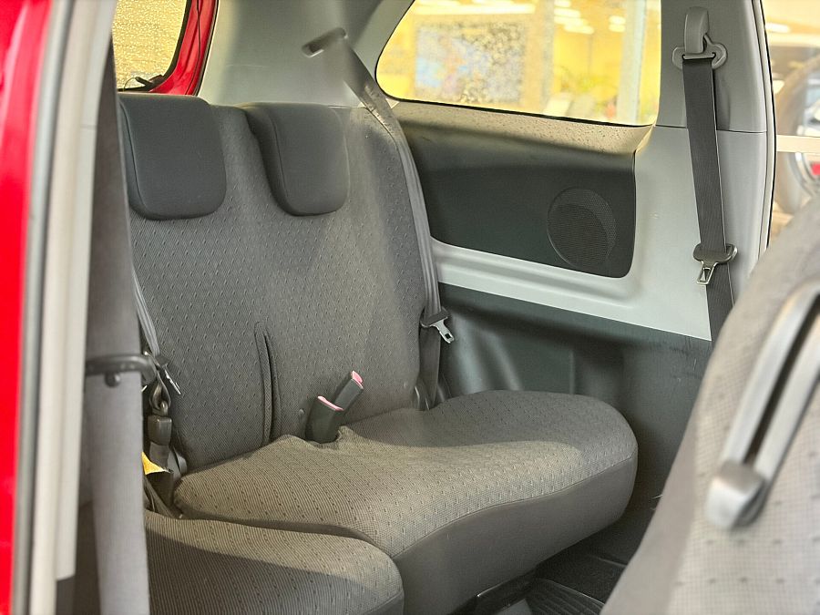 Toyota Yaris 1.5 AT (106 л.с.), 2009