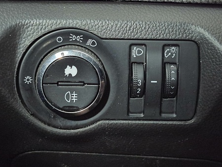 Chevrolet Cruze 1.6 MT (109 л.с.), 2011