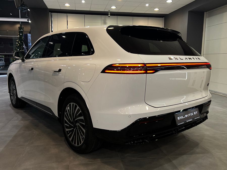 Exeed Exlantix ET 1.5hyb AT (469 л.с.) 4WD, 2025