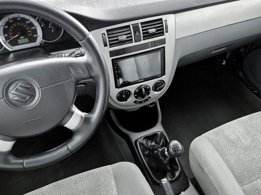 Suzuki Forenza 2.0 MT (127 л.с.), 2003