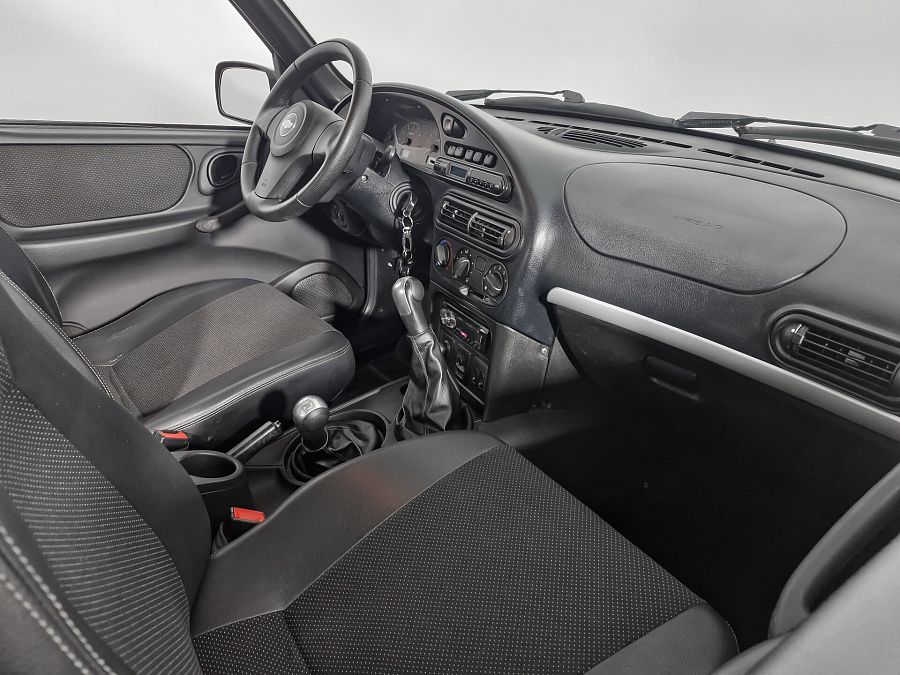 Chevrolet Niva 1.7 MT (80 л.с.) 4WD, 2012 Chevrolet Niva 1.7 MT (80 л.с.) 4WD, 2012