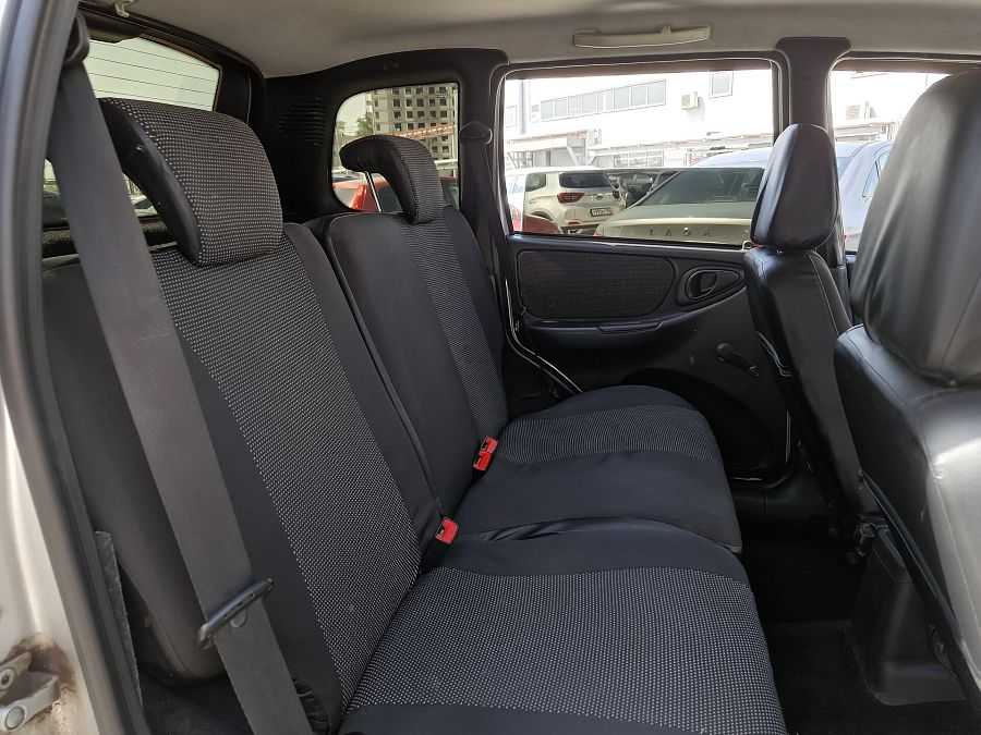 Chevrolet Niva 1.7 MT (80 л.с.) 4WD, 2011 Chevrolet Niva 1.7 MT (80 л.с.) 4WD, 2011