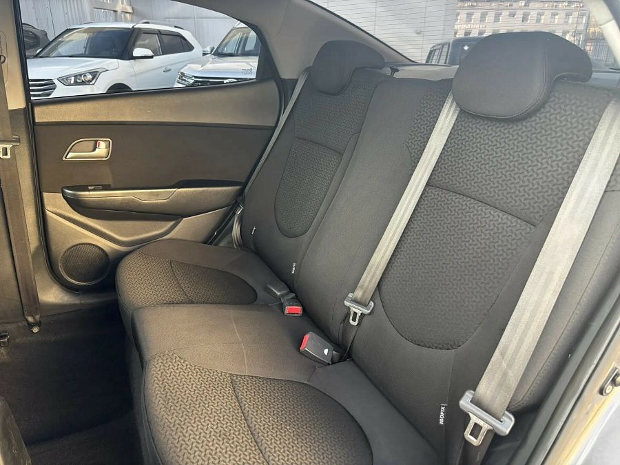 Kia Rio 4-speed 1.6 AT (123 л.с.), 2011