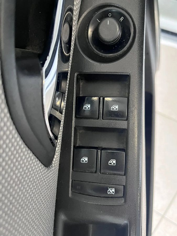 Chevrolet Cruze 1.6 MT (109 л.с.), 2012