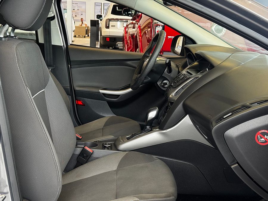 Ford Focus 1.6 AMT (105 л.с.), 2012 Ford Focus 1.6 AMT (105 л.с.), 2012