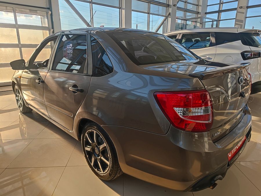 Lada (Ваз) Granta Sport 1.6 MT (106 л.с.), 2017