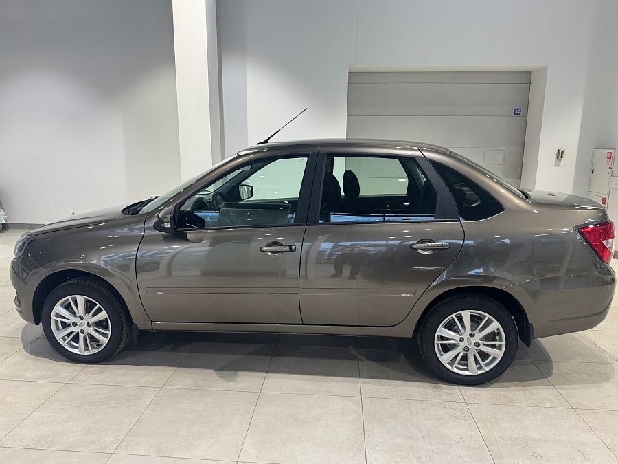 Lada (Ваз) Granta 1.6 MT (90 л.с.), 2026 Lada (Ваз) Granta 1.6 MT (90 л.с.), 2026