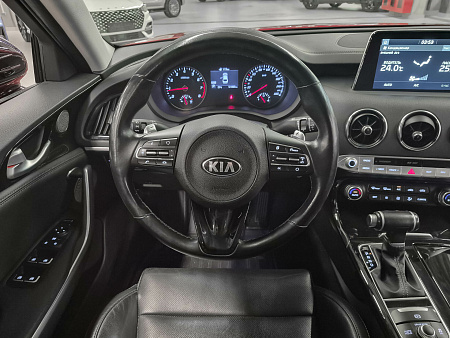 Kia Stinger 2.0 AT (247 л.с.) 4WD, 2019 Kia Stinger 2.0 AT (247 л.с.) 4WD, 2019 — купить в Нижнем Новгороде
