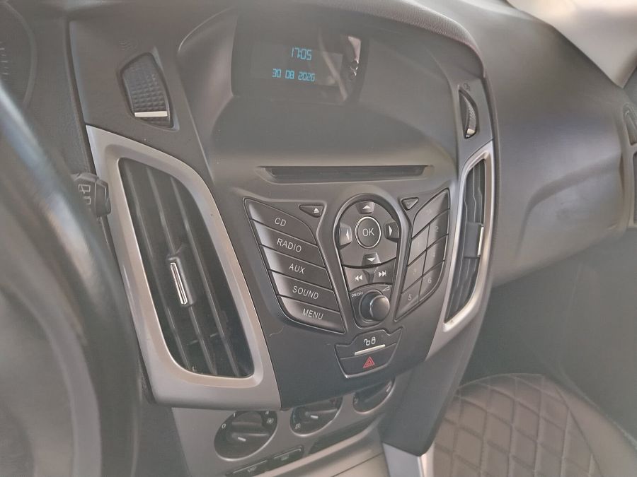 Ford Focus 1.6 MT (105 л.с.), 2012 Ford Focus 1.6 MT (105 л.с.), 2012
