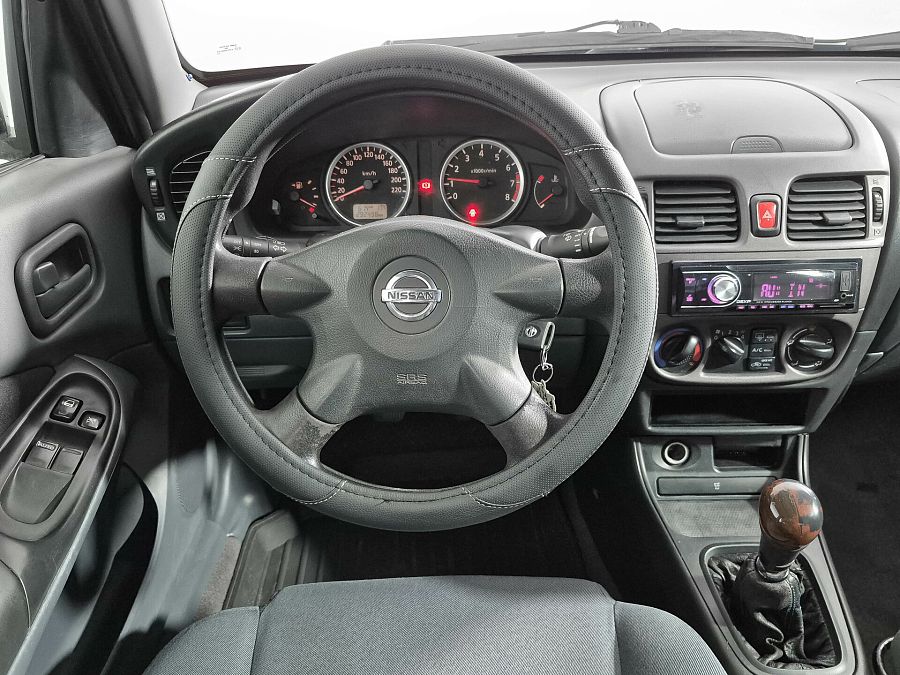 Nissan Almera 1.5 MT (98 л.с.), 2005