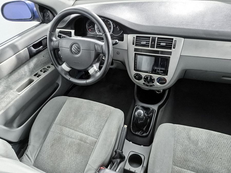 Suzuki Forenza 2.0 MT (127 л.с.), 2003