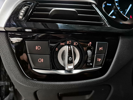 BMW 5 серии 520d xDrive 2.0d AT (190 л.с.) 4WD, 2019 — купить в Нижнем Новгороде