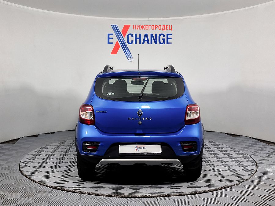 Renault Sandero Stepway 1.6 AMT (82 л.с.), 2015