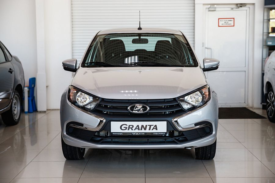 Lada (Ваз) Granta 1.6 MT (90 л.с.), 2026 Lada (Ваз) Granta 1.6 MT (90 л.с.), 2026