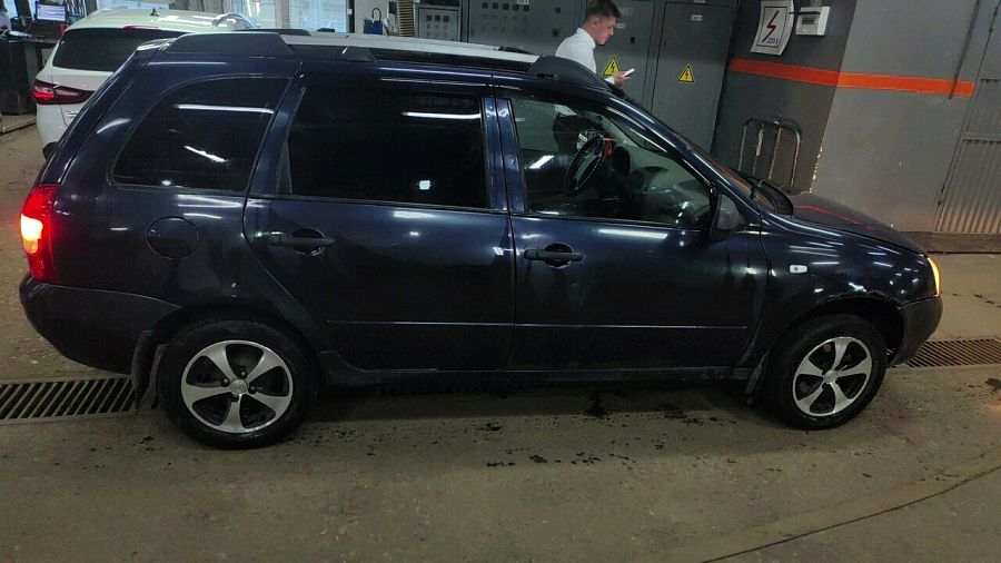 Lada (Ваз) Kalina 1.6 MT (81 л.с.), 2013