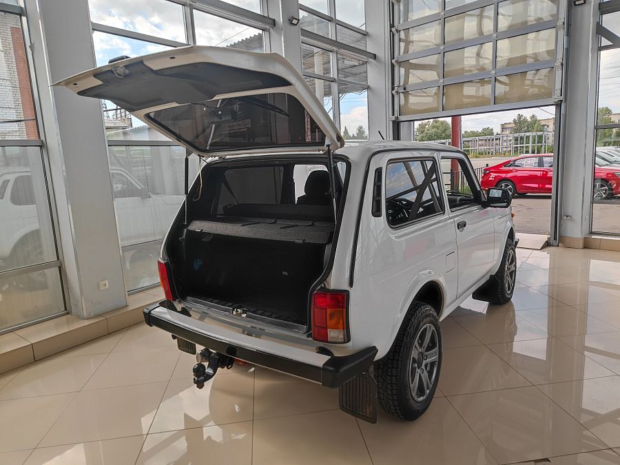 Lada (Ваз) Niva Legend 1.7 MT (83 л.с.) 4WD, 2023 Lada (Ваз) Niva Legend 1.7 MT (83 л.с.) 4WD, 2023
