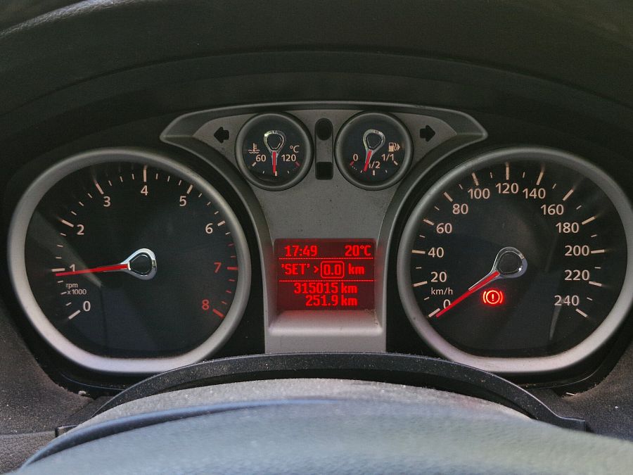 Ford Focus 1.6 MT (100 л.с.), 2011 Ford Focus 1.6 MT (100 л.с.), 2011