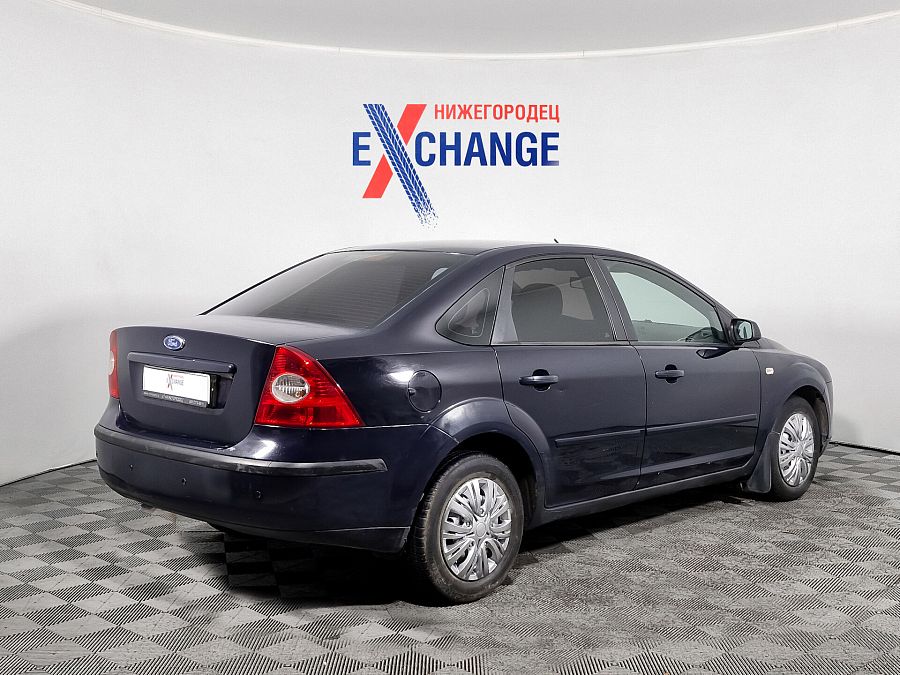 Ford Focus 1.6 MT (100 л.с.), 2005