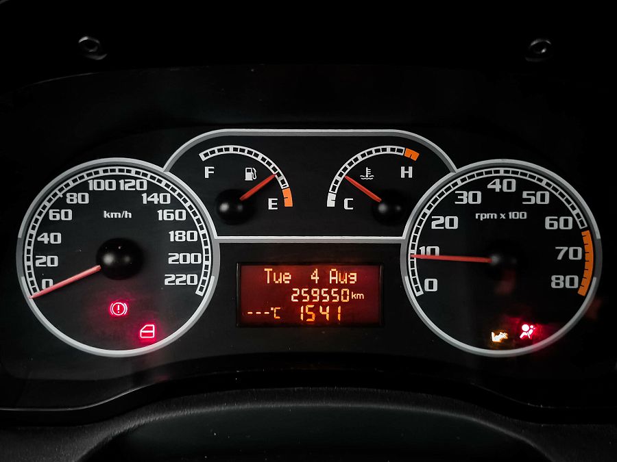 Fiat Albea 1.4 MT (77 л.с.), 2010 Fiat Albea 1.4 MT (77 л.с.), 2010