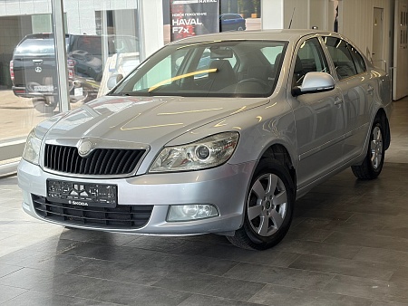 Skoda Octavia 1.6 MT (102 л.с.), 2010