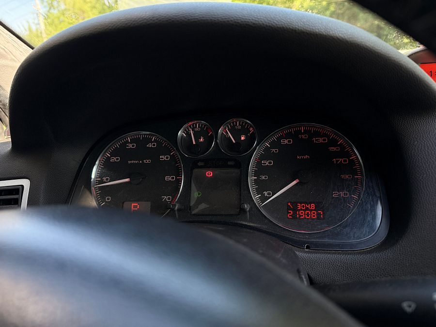 Peugeot 307 2.0 AT (140 л.с.), 2005