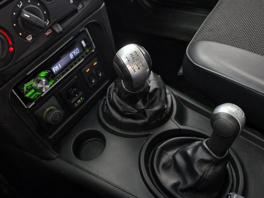 Chevrolet Niva 1.7 MT (80 л.с.) 4WD, 2011 Chevrolet Niva 1.7 MT (80 л.с.) 4WD, 2011