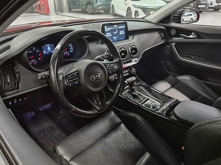 Kia Stinger 2.0 AT (247 л.с.) 4WD, 2019 Kia Stinger 2.0 AT (247 л.с.) 4WD, 2019 — купить в Нижнем Новгороде