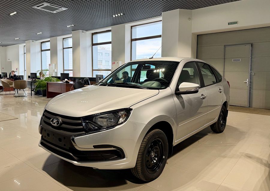 Lada (Ваз) Granta 1.6 MT (90 л.с.), 2026 Lada (Ваз) Granta 1.6 MT (90 л.с.), 2026