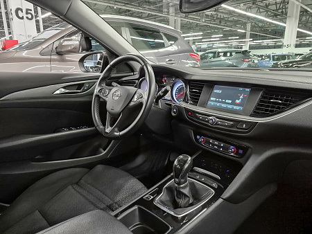 Opel Insignia 1.6d MT (136 л.с.), 2019 — купить в Нижнем Новгороде