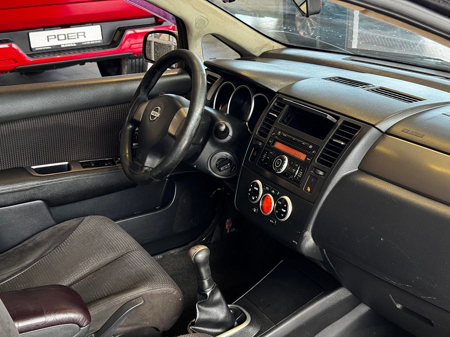 Nissan Tiida 1.6 MT (110 л.с.), 2010 Nissan Tiida 1.6 MT (110 л.с.), 2010