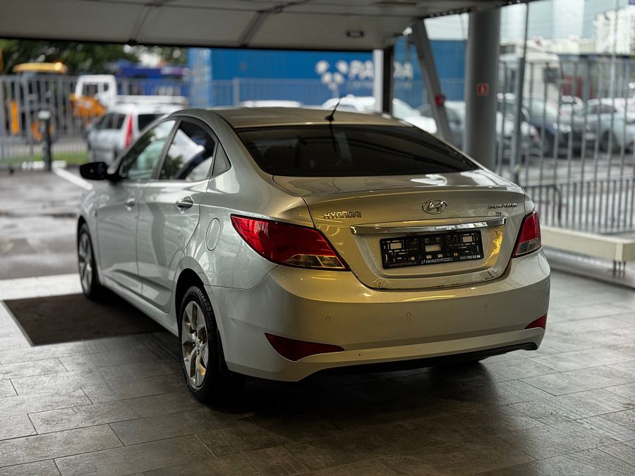Hyundai Solaris 1.4 AT (107 л.с.), 2014