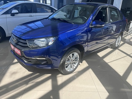 Lada (Ваз) Granta 1.6 MT (106 л.с.), 2025