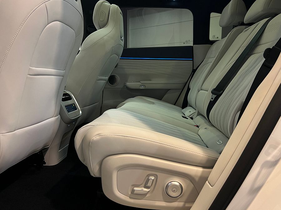 Exeed Exlantix ET 1.5hyb AT (469 л.с.) 4WD, 2025