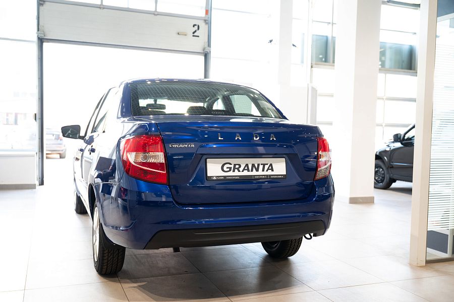 Lada (Ваз) Granta 1.6 MT (90 л.с.), 2026