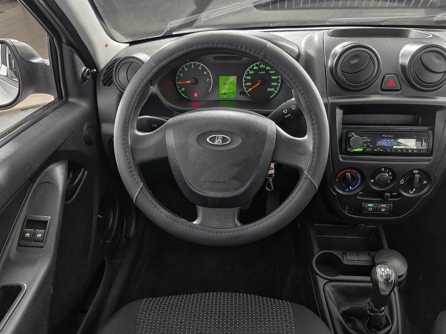 Lada (Ваз) Granta 1.6 MT (87 л.с.), 2013