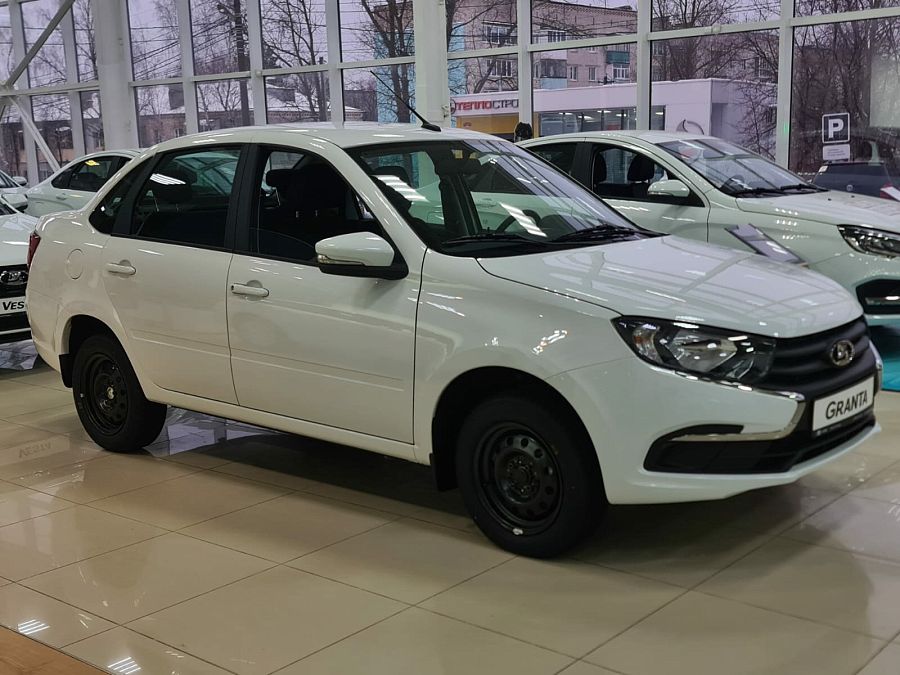 Lada (Ваз) Granta 1.6 MT (90 л.с.), 2026