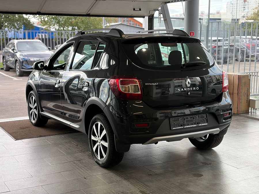 Renault Sandero Stepway 1.6 MT (82 л.с.), 2018 Renault Sandero Stepway 1.6 MT (82 л.с.), 2018