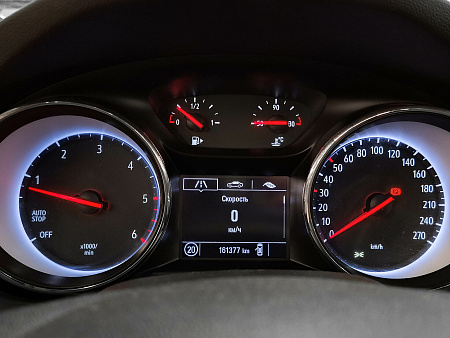 Opel Insignia 1.6d MT (136 л.с.), 2019 — купить в Нижнем Новгороде