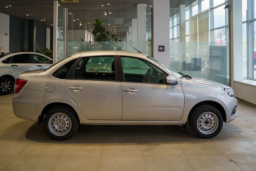 Lada (Ваз) Granta 1.6 MT (90 л.с.), 2025 Lada (Ваз) Granta 1.6 MT (90 л.с.), 2025