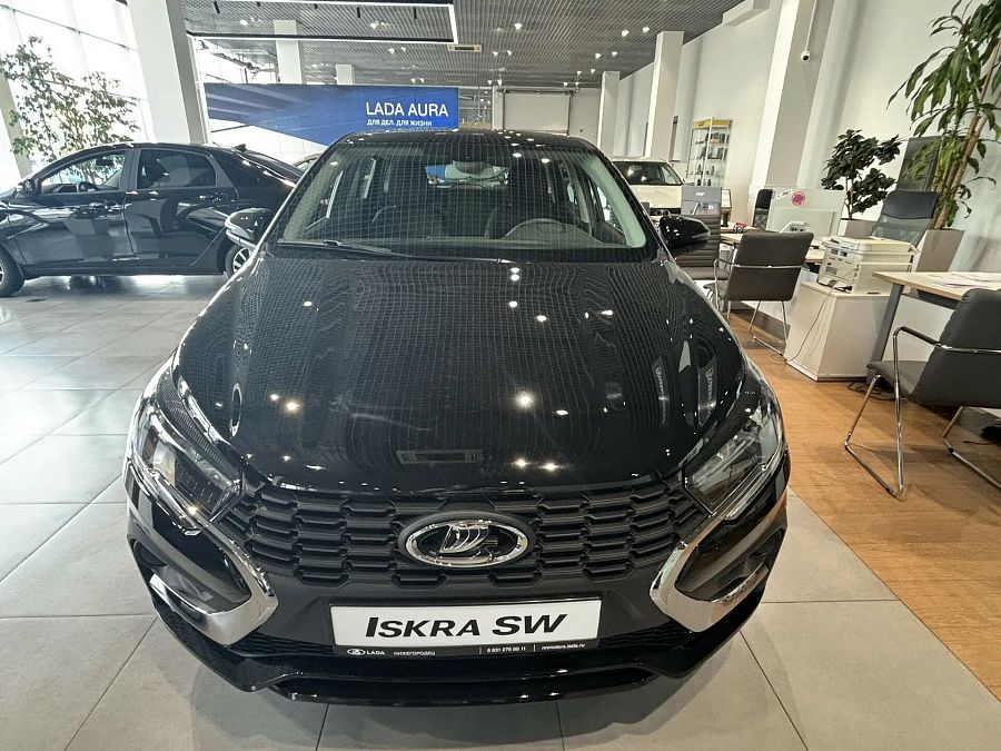 Lada (Ваз) Iskra SW 1.6 MT (90 л.с.), 2026