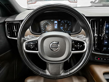 Volvo V90 Cross Country 2.0 AT (249 л.с.) 4WD, 2021 — купить в Нижнем Новгороде
