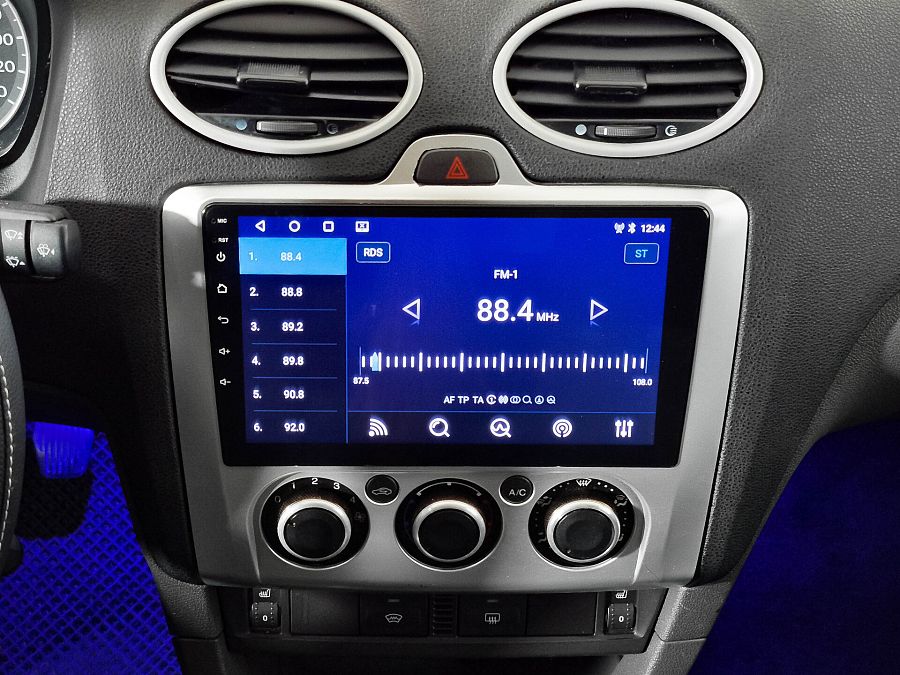 Ford Focus 1.6 MT (100 л.с.), 2007