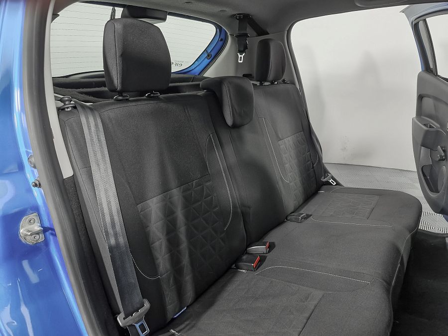 Renault Sandero Stepway 1.6 AMT (82 л.с.), 2015